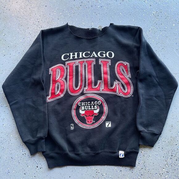 Russell Athletic Other - Vintage 90s Russell Athletic Bulls NBA Crewneck M/S Black Chopped Collar